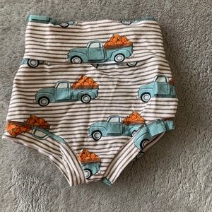 Fall NB baby bummies